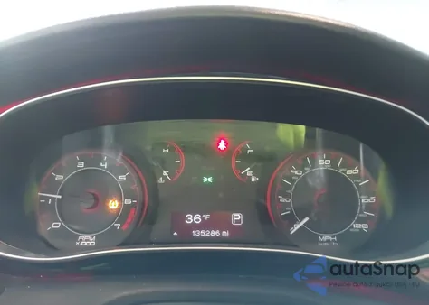 2013 Dodge Dart Sxt z USA, uszkodzony, nr VIN 1C3CDFBA9DD304182